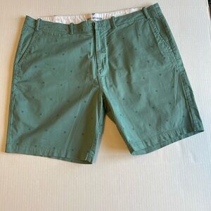 Reyn Spooner Green Casual Shorts. Sz 40.